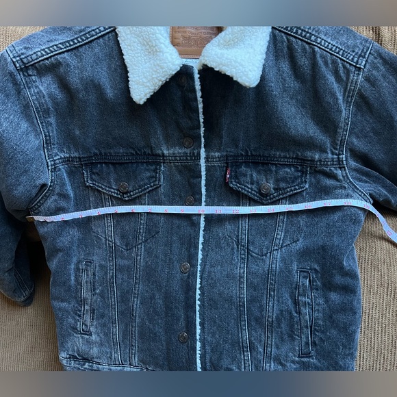 Levi's Original Sherpa Trucker Jacket - Picture 5 of 5
